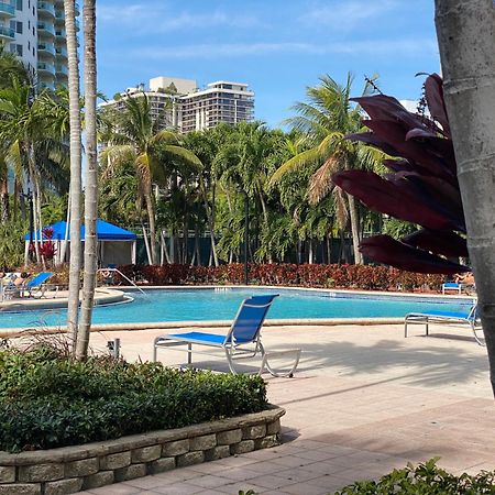 Sunny Isles, Beach Life! Parking Included マイアミビーチ エクステリア 写真