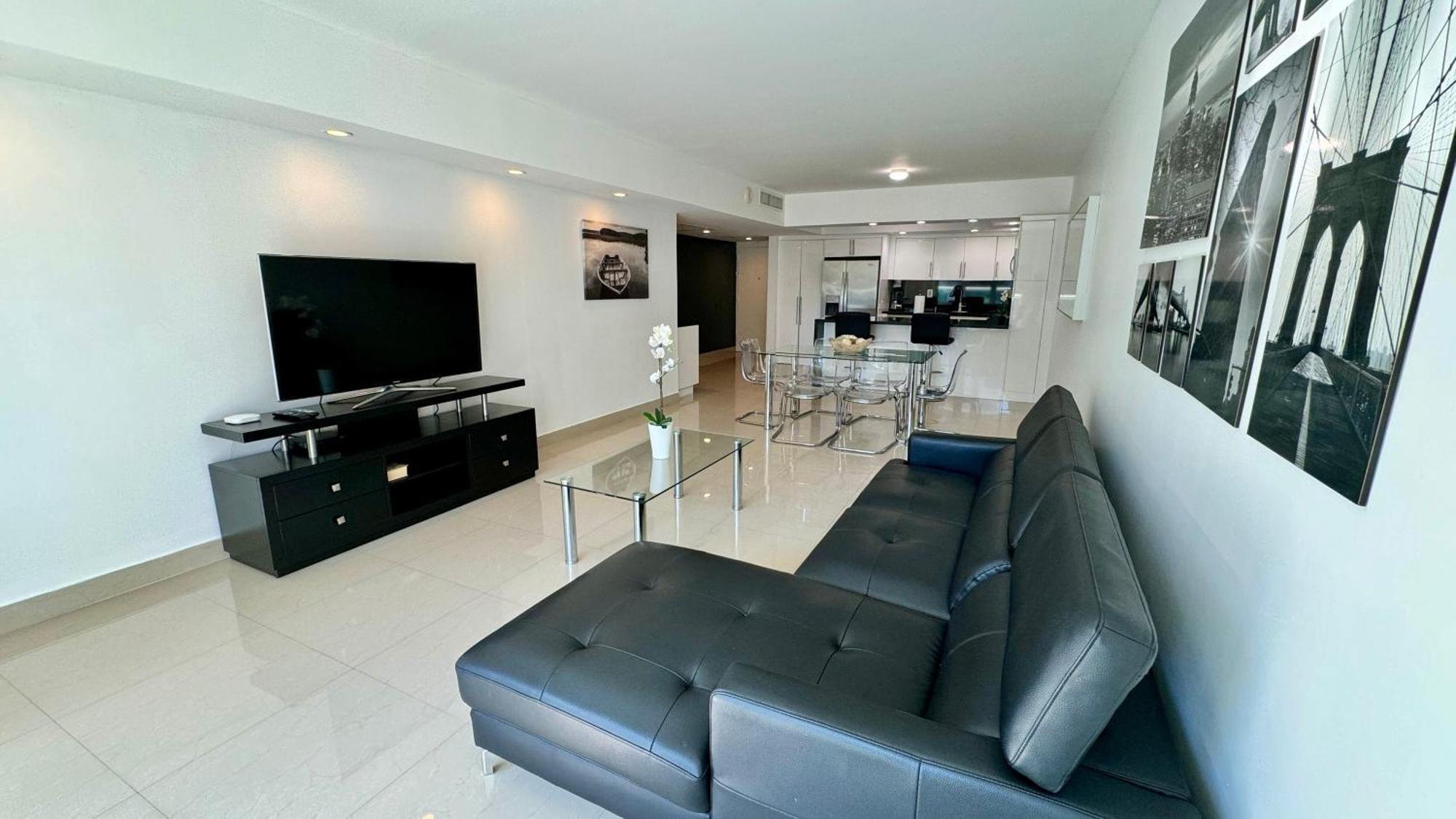 Sunny Isles, Beach Life! Parking Included マイアミビーチ エクステリア 写真